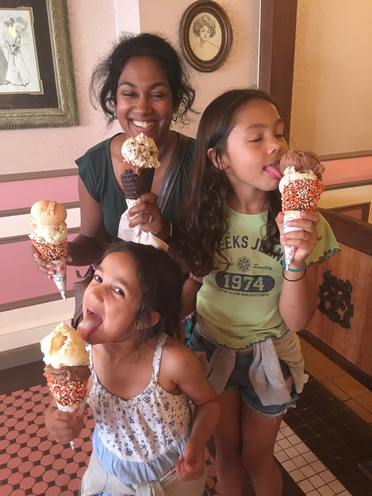 Van Rosie Lily Ice cream